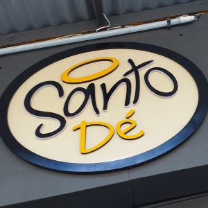 PLACA EM AUTO RELEVO